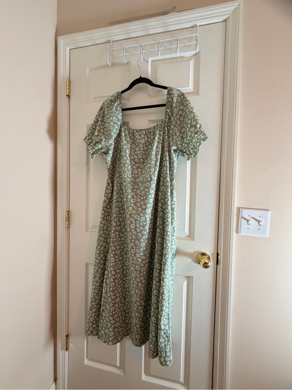 SHEIN Sage Green Floral Maxi Dress with Puff Sleeves